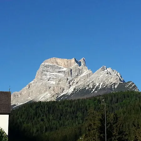 Hotel Oasi 3*
