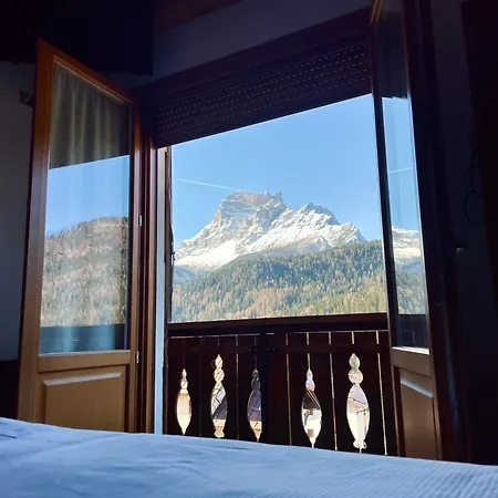 Hotel Oasi 3*
