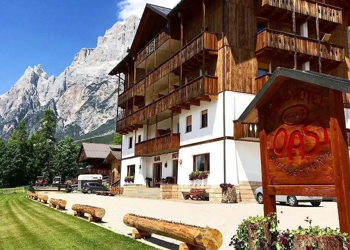 Hotel Oasi 3*